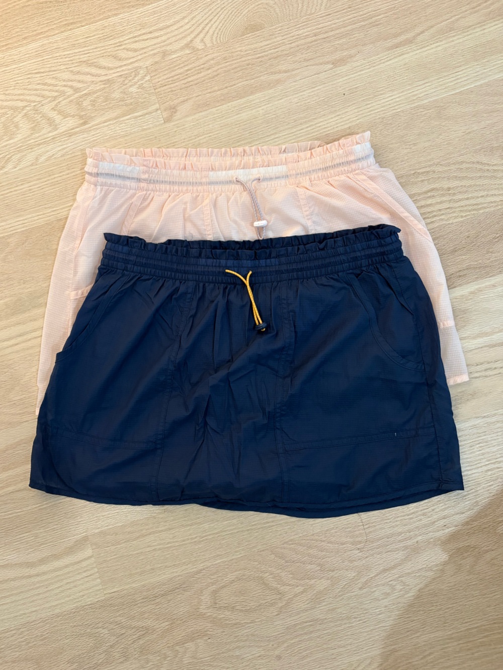 TWO Outdoor Voices skorts